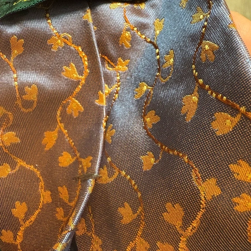 Club Room Patterned Tie made in Italy